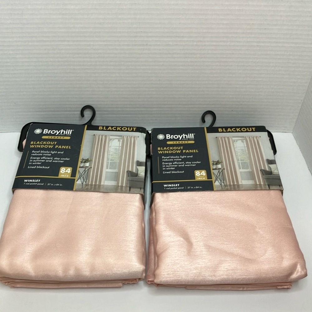NWT Broyhill Blackout Curtain Panel 84 inch Pink Set of 2